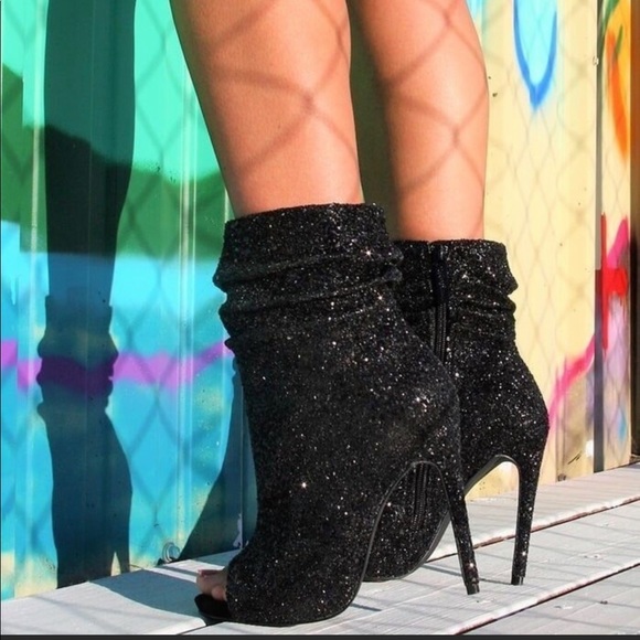 Jessica Simpson Shoes - Jessica Simpson Rinnah rhinestone booties